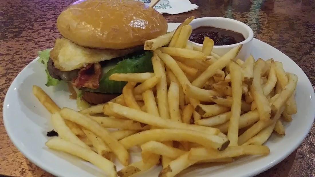 Bonnie & Clyde's Bar & Grill